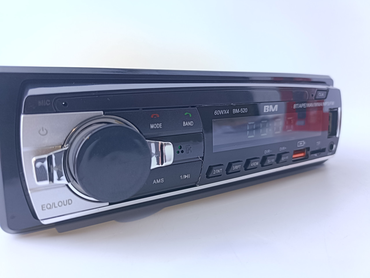 Автомагнітола Boschmann BM-520 з MP3 та стильним дизайном