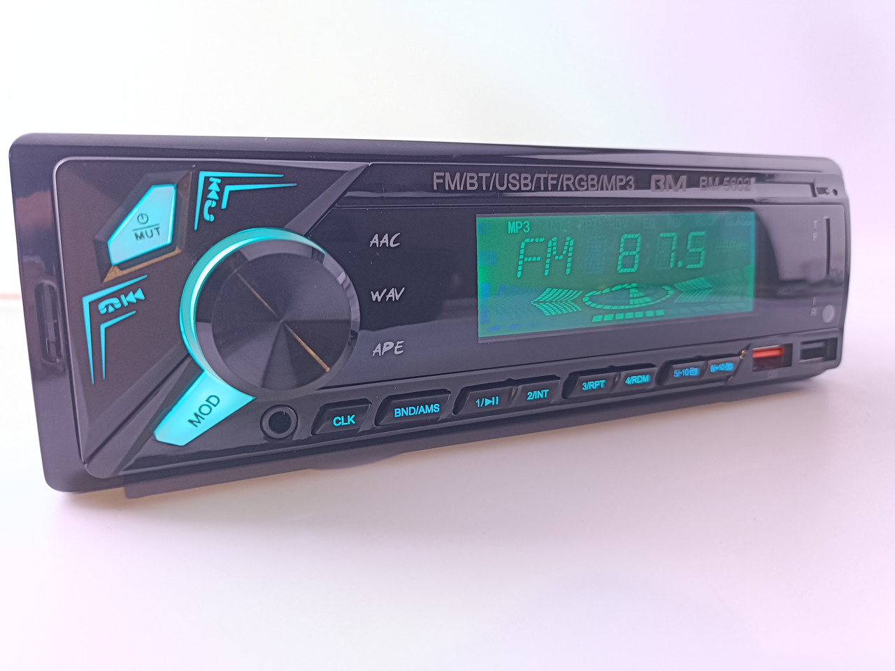 Boschmann BM-5602 — цифрова автомагнітола з USB-входом, фото 1