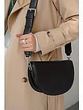 Жіноча сумка-сідло 02649 крос-боді на ремінці чорна, фото 5