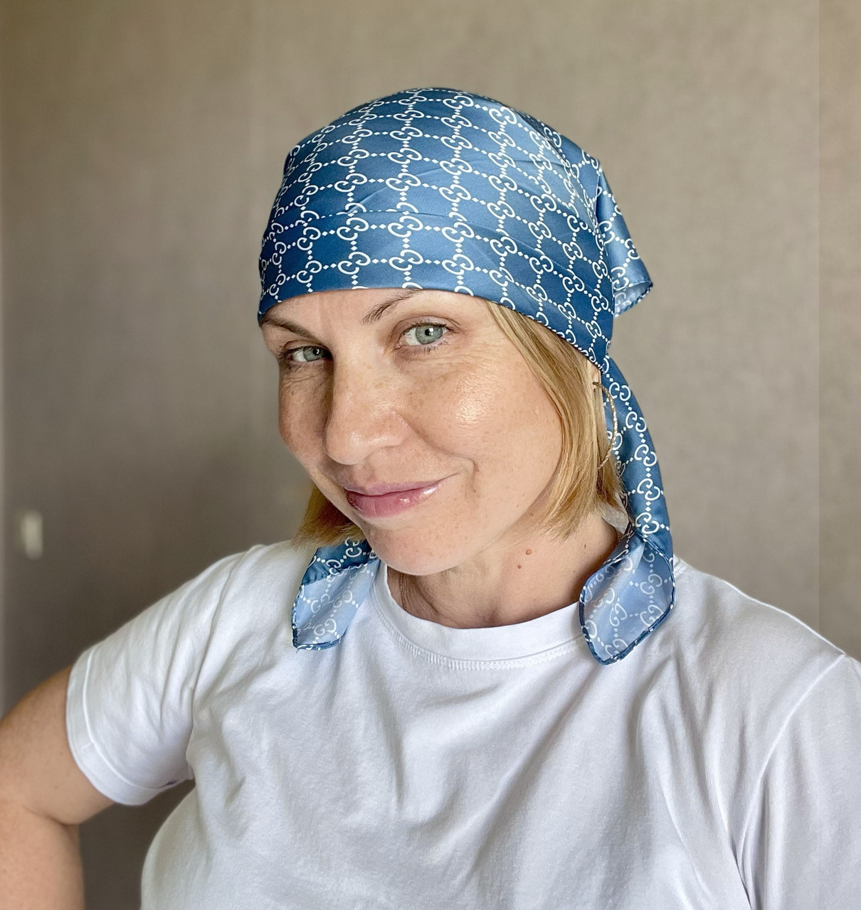 Шовкова брендова хустка Gucci 70*70 см синя бірюза