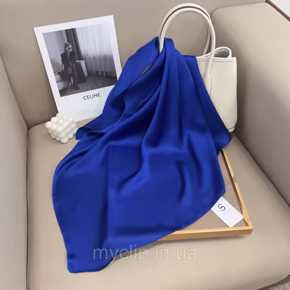 Однотонна натуральна матова атласна хустка. Турецька шовкова нарядна вишукана хустка, фото 1