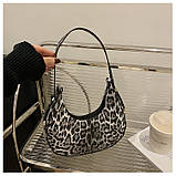 Жіноча сумка багет 6152 леопардова через плече сіра, фото 4
