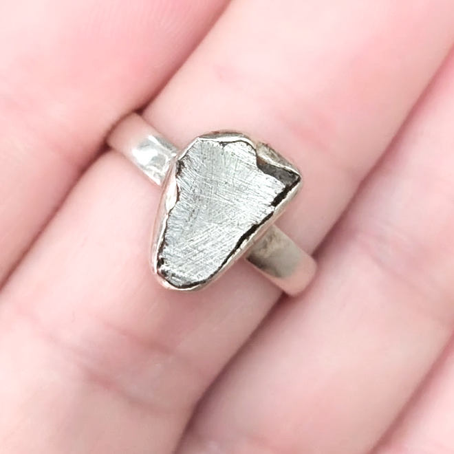 Метеорит Кампо-дель-Сьєло срібна каблучка, 2574КМ