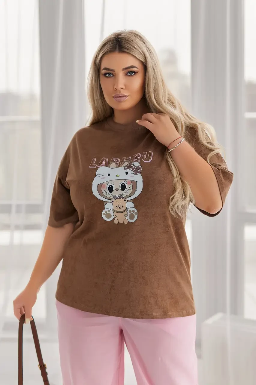 Вільна жіноча бежева футболка з яскравим персонажем з LABUBU