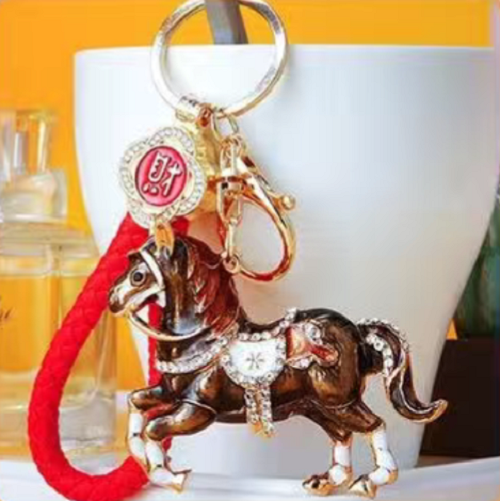 Розкішнийй Креативний Модний Шикарний брелок підвіска у вигляді вороного Коня з кристалами стразами, фото 1