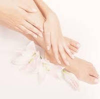 Товари для манікюру та педикюру