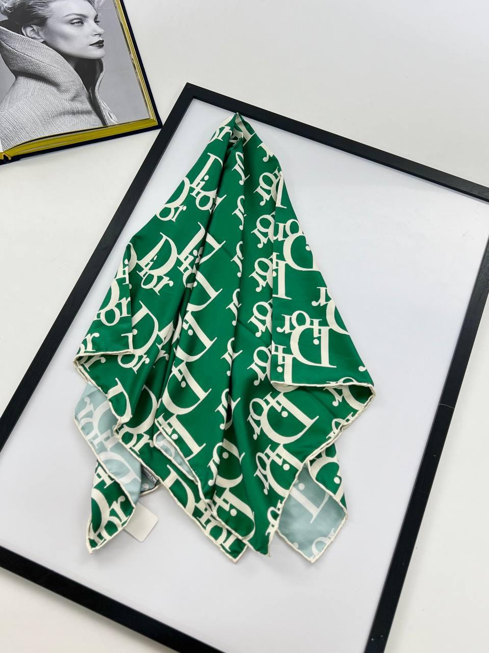 Шовкова брендова хустка Dior 90*90 см зелена ручна обробка краю