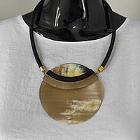 Кольє INDIRA жіноче на каучуці із кістки буйвола ручна робота круг бежевий