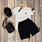 Чоловічий літній костюм Stone Island Футболка Шорти Кепка Сумка чорний із патчем Комплект Стон Айленд, фото 2