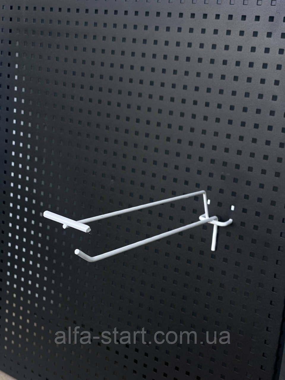 Одинарний гачок 20см із тримачем для цінника на перфорацію