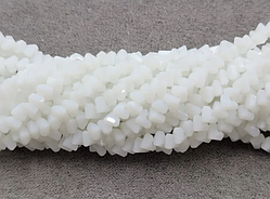 Кришталь трикутник 4*2,7мм білий (+-135шт)