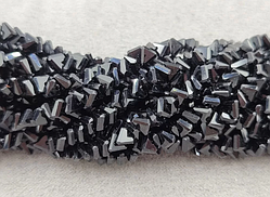 Кришталь трикутник 4*27мм чорний ( +-135)