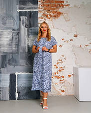 Жіноча сукня зі штапеля «Кіра» світло-синього кольору з квітковим принтом розміри від 44 по 54, фото 4