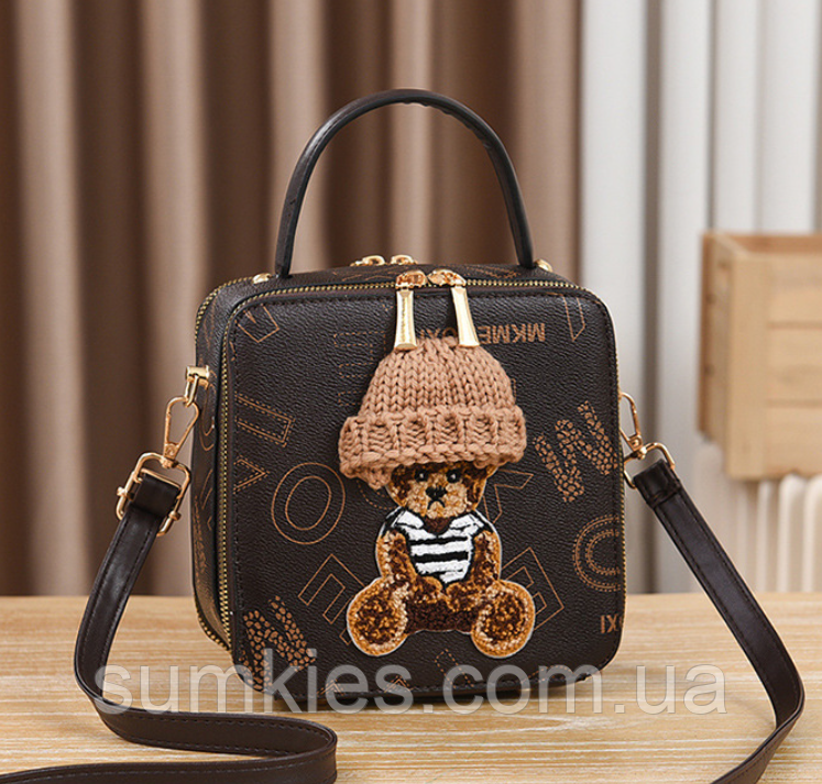 Квадратна дитяча міні сумочка з ведмедиком, сумка для дівчаток маленька з ведмедиком, фото 1
