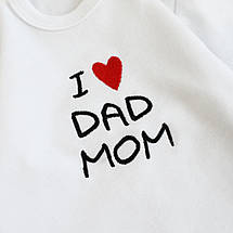 Боді та шкарпетки I love mum and dad білі короткий рукав інтерлок для новонародженого 62 68 74 80 86 92, фото 3