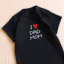 Літній комплект для немовляти боді з написом I love dad mom і червоні шорти 62 68 74 80 86 92 см, фото 2