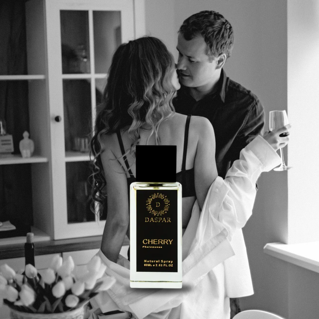 M*i様 Cherry dress Eau de Parfum ノベルティチャー Eau de Parfum