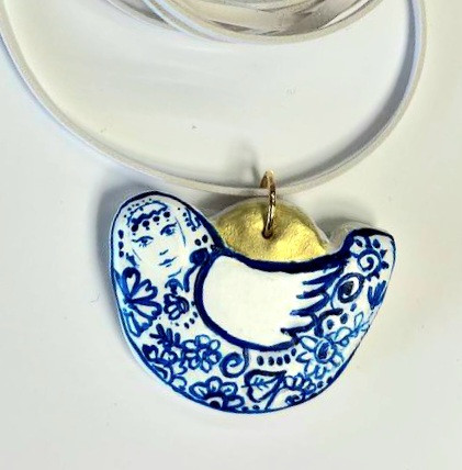 Прикраса - підвіска ручної роботи з полімерної глини. Кулон «Вишита пташка», фото 1