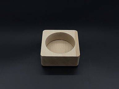 Дерев'яна форма для заливання свічки, кашпо. 8,8х8,8x4см (7х2,7см)