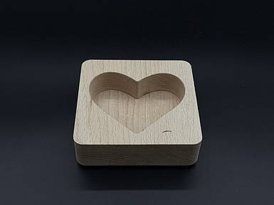 Дерев'яна форма для заливання свічки, кашпо. "Сердечко" 12х12x4см (10х7х2,7см)