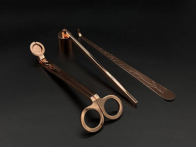 Набор для работы со свечами: тушилка, пинцет и ножницы. Цвет розовое золото.