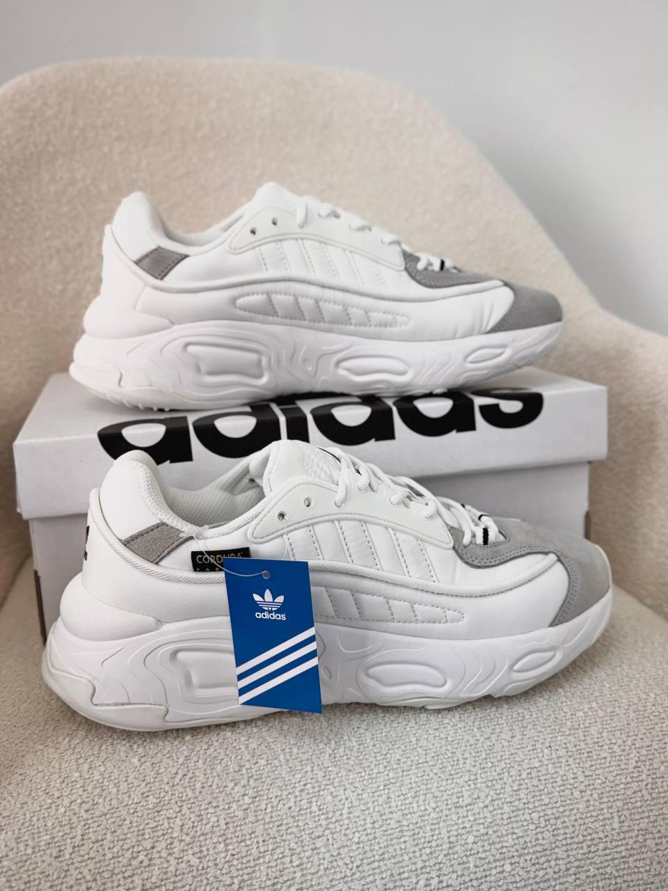 Чоловічі кросівки демісезонні Adidas Oznova White — весна-осінь, білі, замша та кордура, фото 1