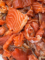 Обрізь червоної з охолодженої риби