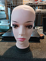 Манекен жіночої голови з макіяжем нова (є вм'ятини)