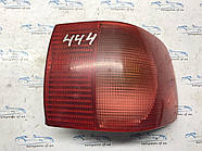 Ліхтар задній задній зовнішній Audi 80 B4 Sedan Седан 8a0945096d No444 є кілька дифектів усе на фото