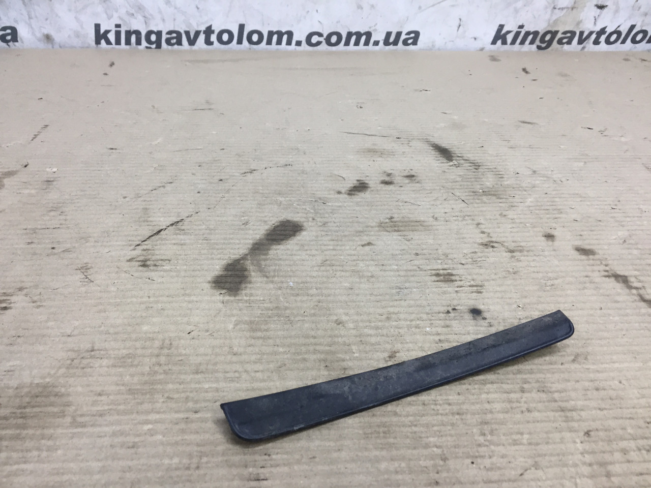 Пластик крила Volkswagen Passat B7 3AA807824, фото 1