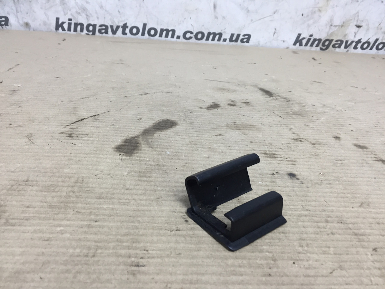 Накладка салазки сидіння Volkswagen Passat B7 4F0881348, фото 1