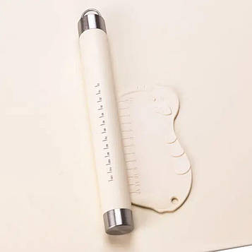 Силіконовий килимок зі качалкою для розкочування тіста Бежевий HP34547W