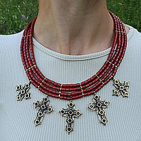 Намисто з керамічних намистин з латунними хрестами "Берегиня" 3 ряди, етнічна прикраса ручної роботи