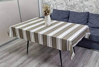 Скатертина з українським орнаментом | Стиль і традиція