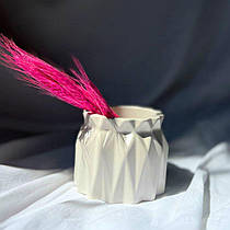 Ваза гіпсова геометрична біла 9х8,3х10,2 см