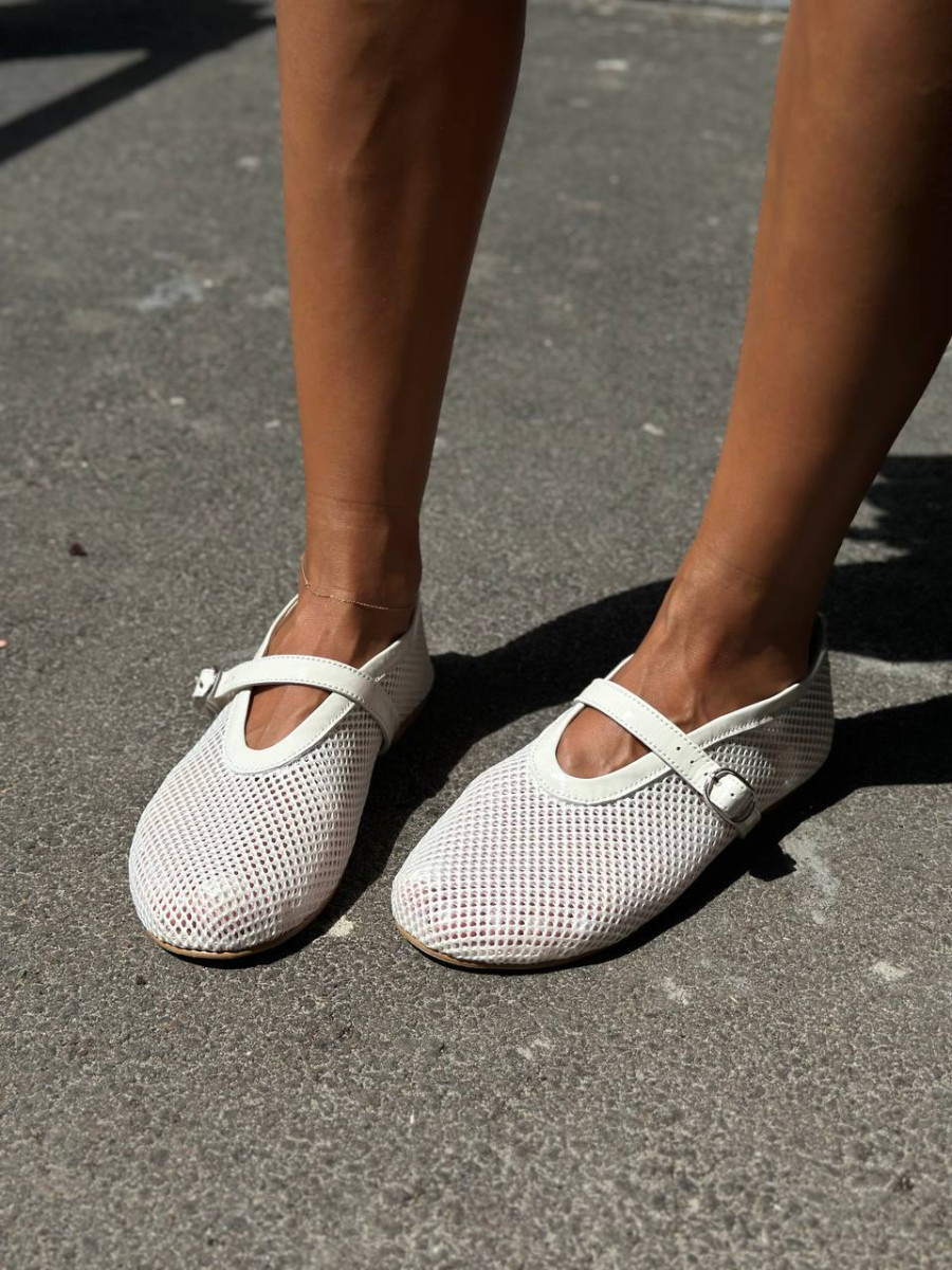 Балетки жіночі із текстильної сітки зі шкірою молочні з перфорацією, фото 1