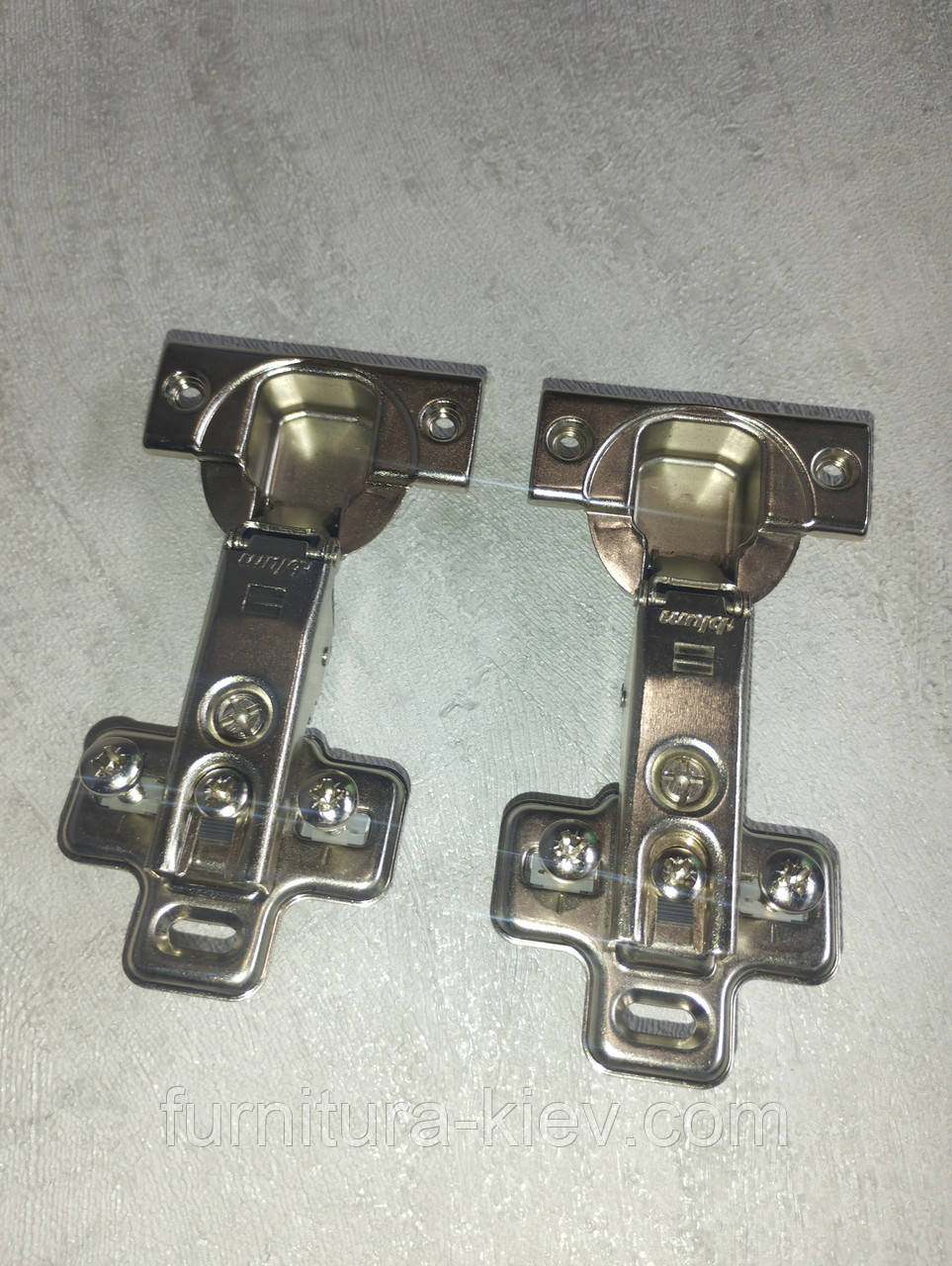 Завіси Blum Modul 91K9550 для вбудованого холодильника накладна 95°, фото 1