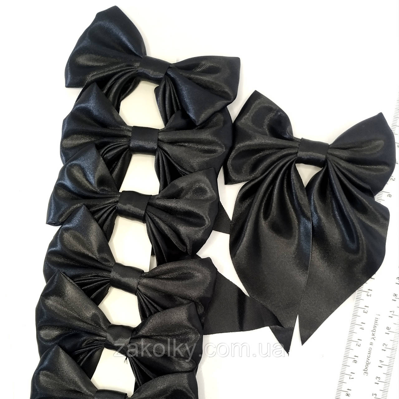 Бант на крокодильчику "Чорний шовк".