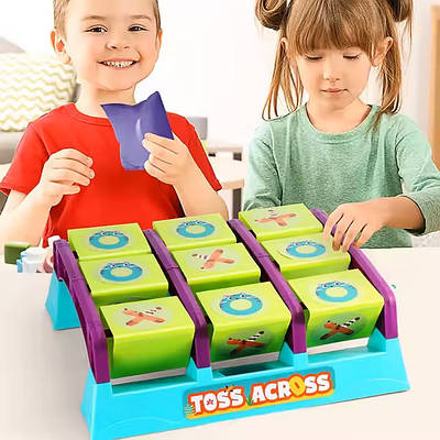 Настільна гра для дітей Хрестики-нулики Tic Tac Toe Кидай мішечки в ціль змагайся з друзями 39х31х12 см