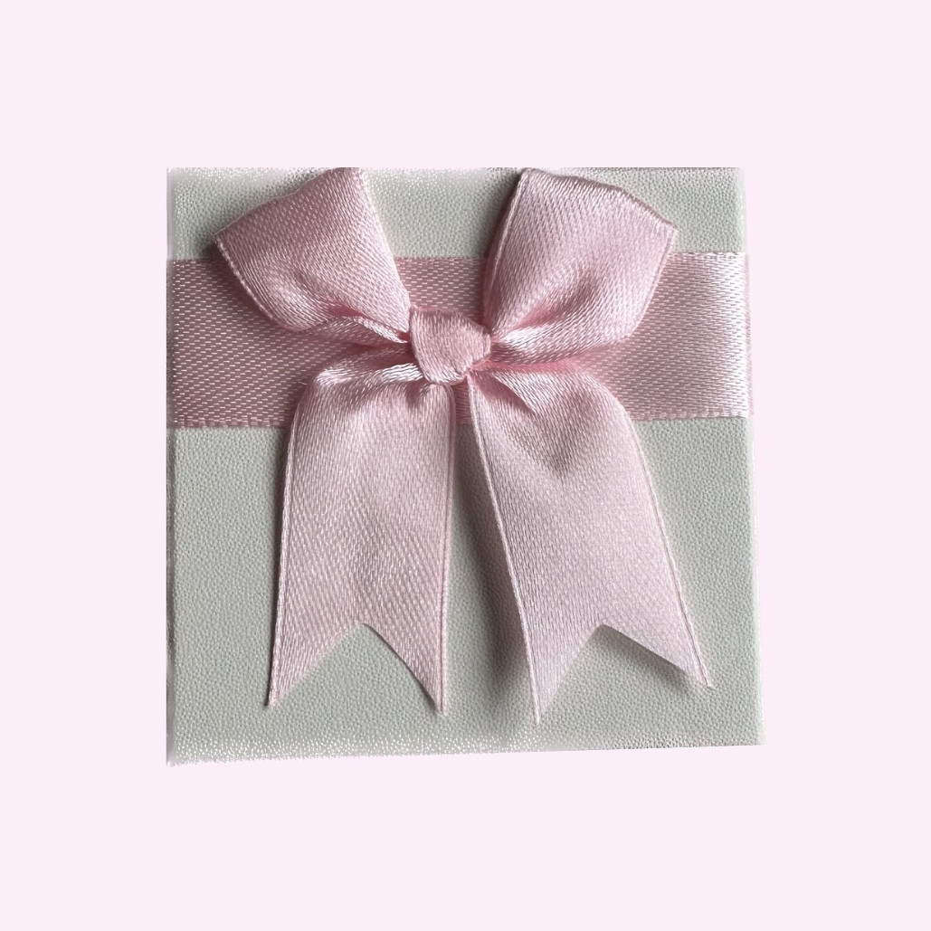 Красива подарункова коробка з бантиком, коробочка для прикрас, квадратна, 7,5*7,5*3,5 см