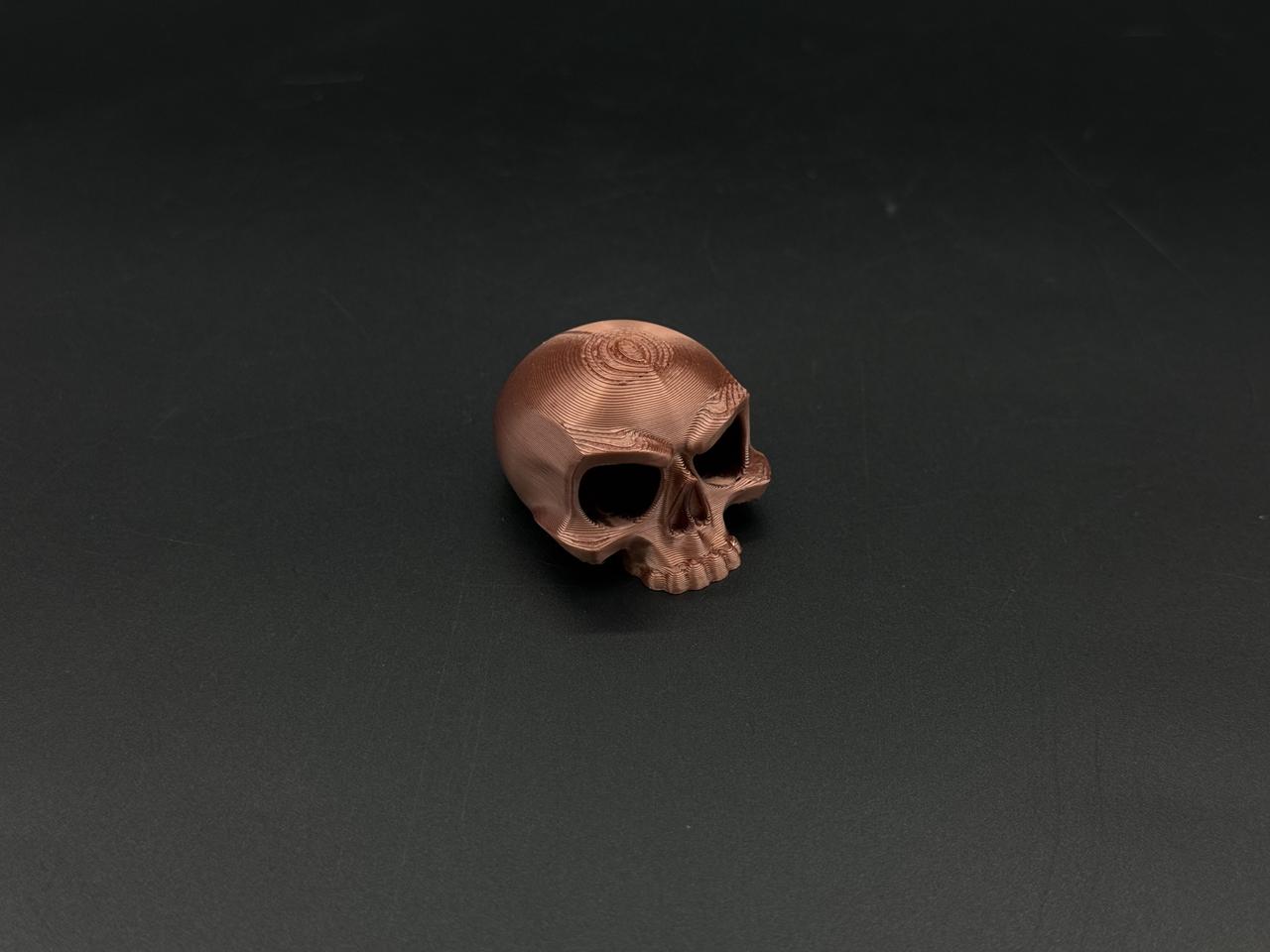 Брелок-підвіска для ключів сумки рюкзака 3D Череп бронзовий. 40х32х23мм, фото 1