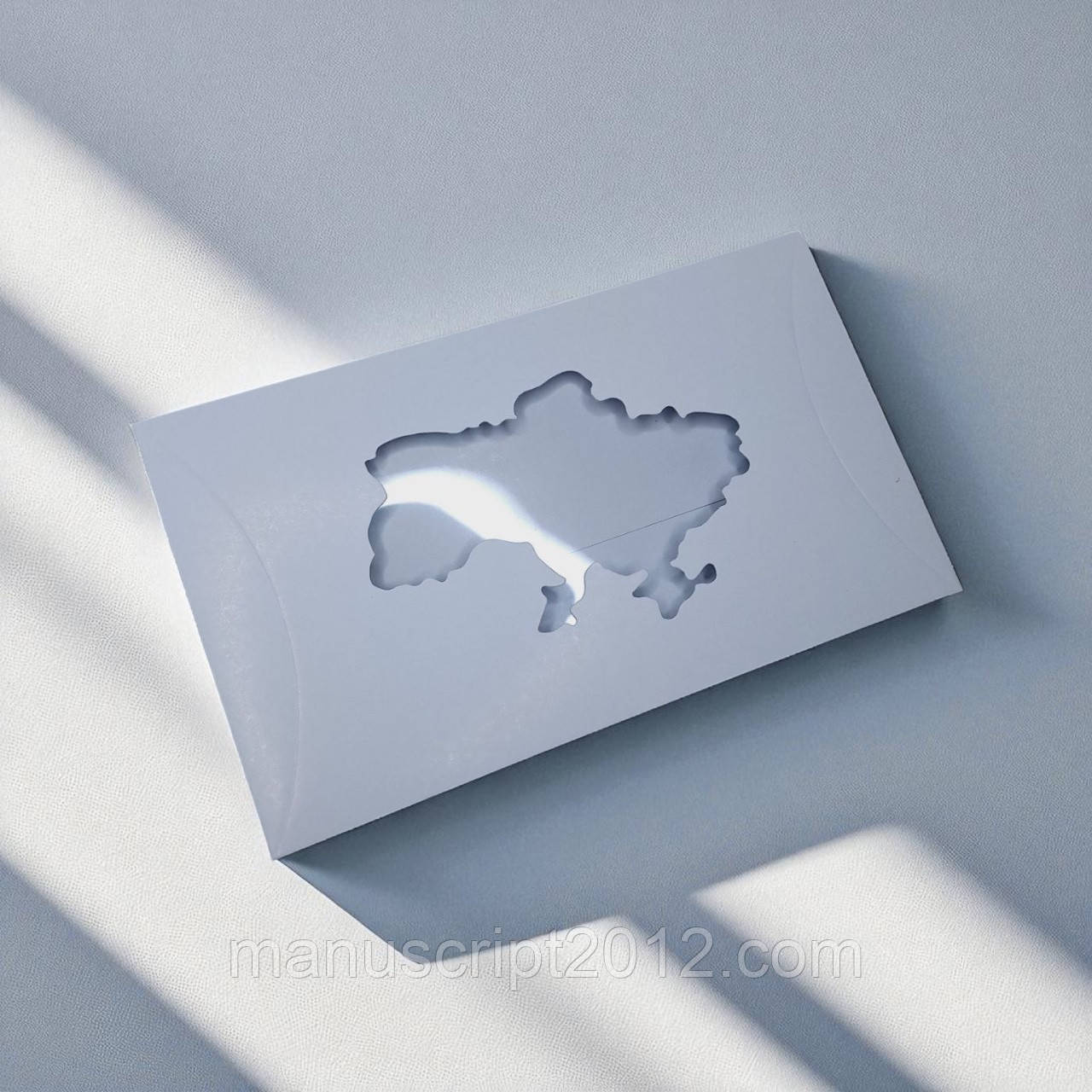 Коробка-конверт для шоколаду з вікном "Україна" (195х115мм.) біла