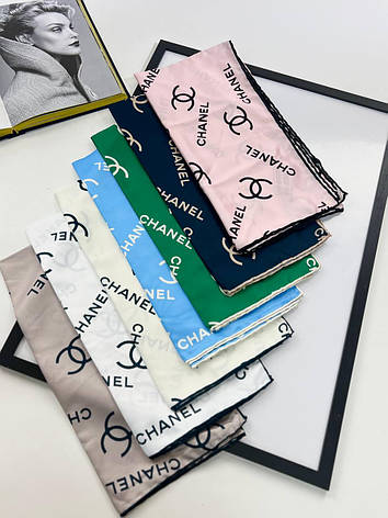 Шовкова брендова хустка Chanel  90*90 см синій ручна обробка краю, фото 2