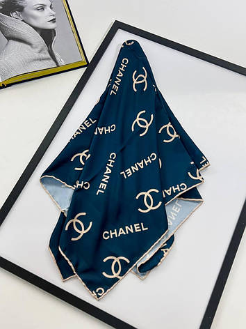 Шовкова брендова хустка Chanel  90*90 см синій ручна обробка краю, фото 1