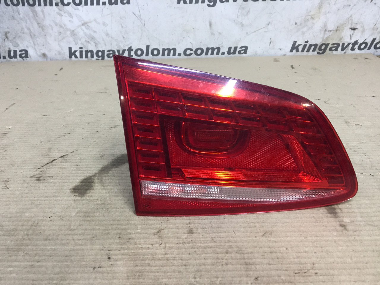 Фонар задній лівий внутрішній лед Volkswagen Passat B7 3AF945307E, фото 1