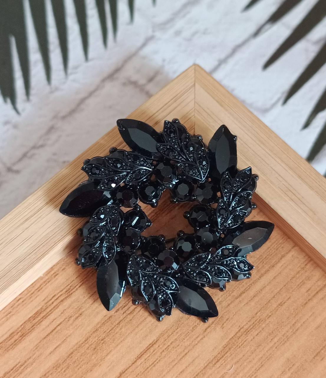 Брошка Чорна класика BRS097, фото 1