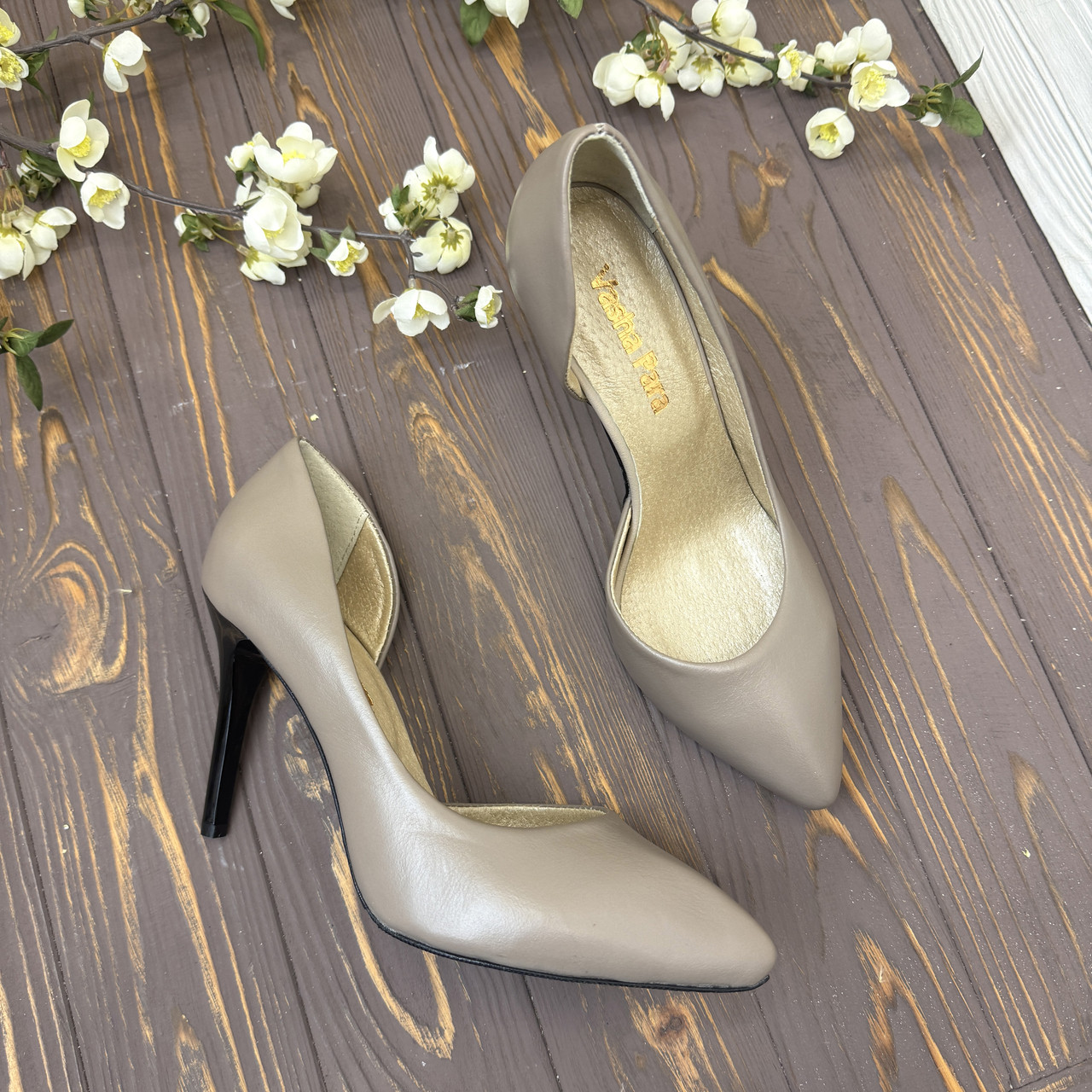 Жіночі туфлі на шпильці, з натуральної шкіри кольору візон, фото 1