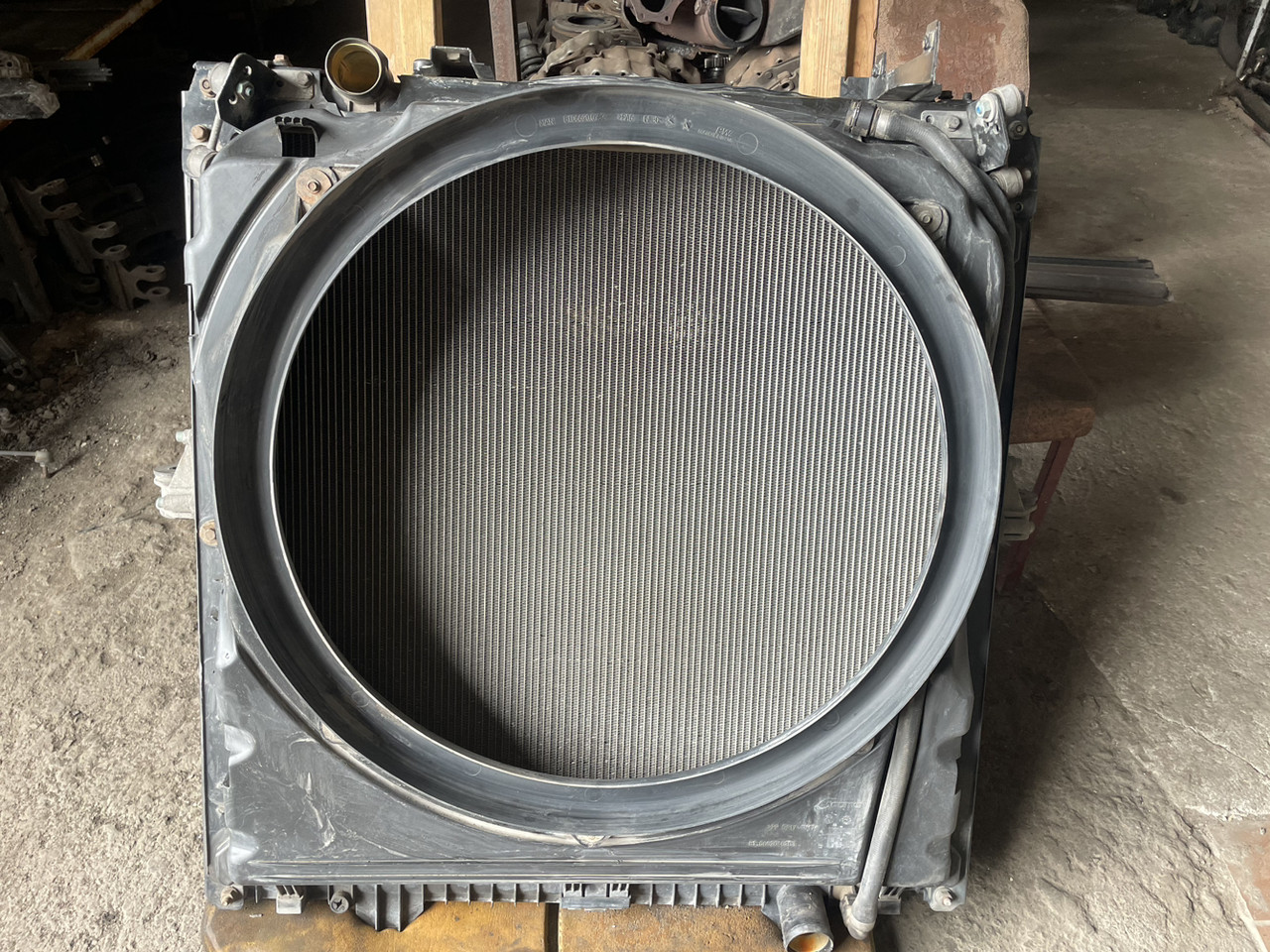 МАН ТГХ Е6,MAN TGX E6 радіатор охолодження б/у 81.06100-6854, фото 1