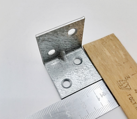 Кутник перфорований 30х30х30х1,5 (100шт)