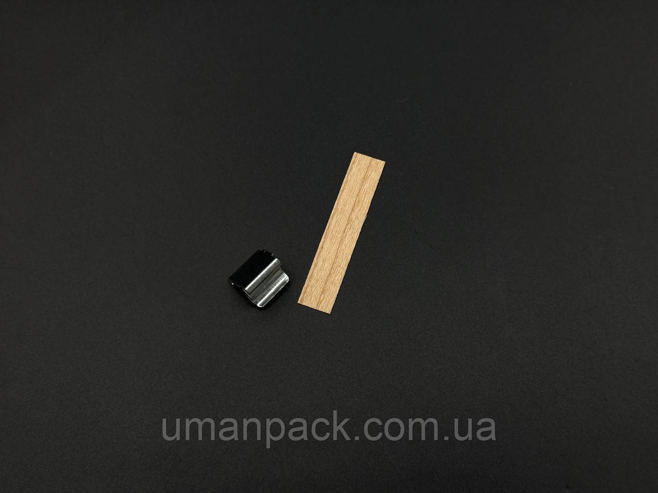Дерев'яний гніт з тримачем. 10х50мм